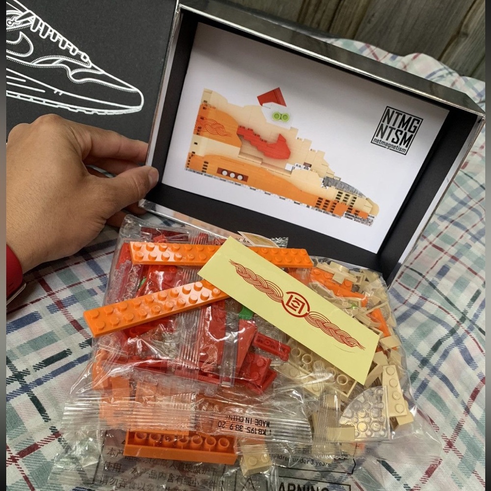 NETMAGNETISM SERIES 5 V - Nike Air Max 1 CLOT Kiss of Death LEGO Kick Brick - Picture 3 of 7
